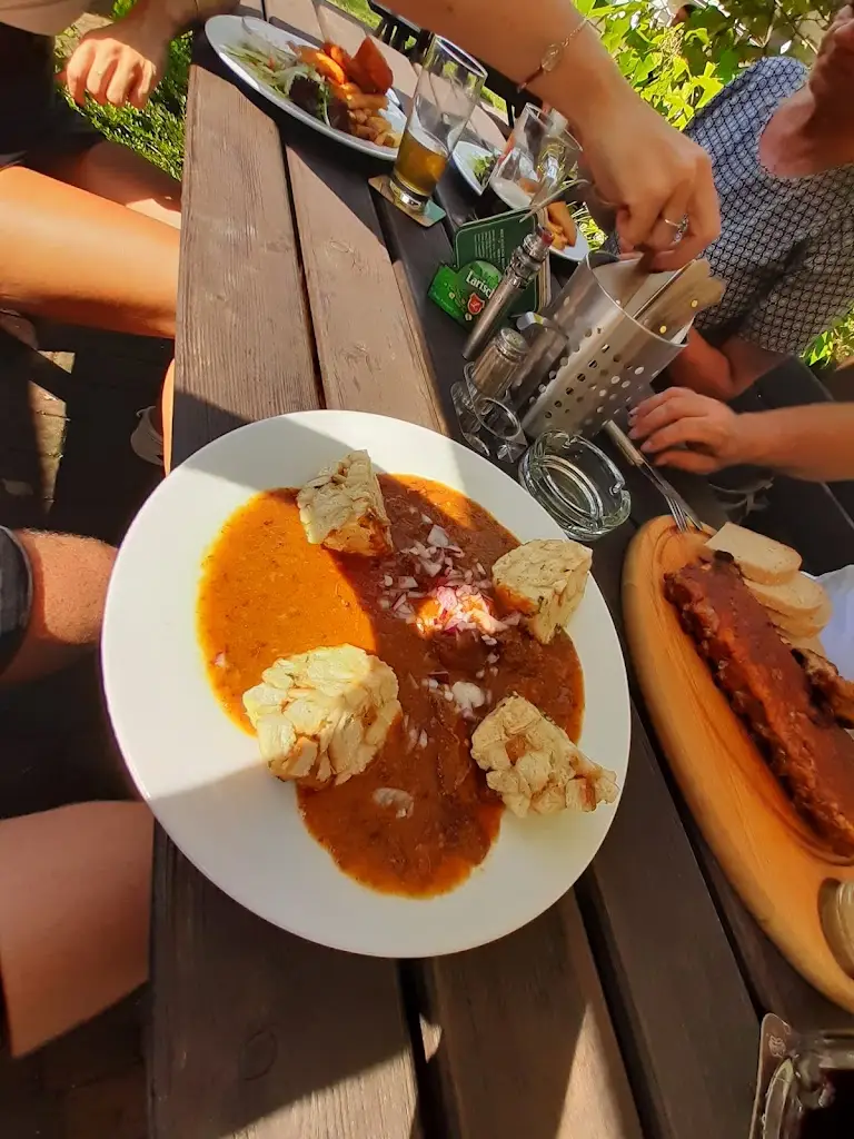 add1cted_Restaurace Ovečka, Karvinský pivovar_Karviná_review