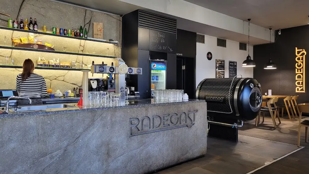 Restaurace U červené sedmy restaurant in Karviná