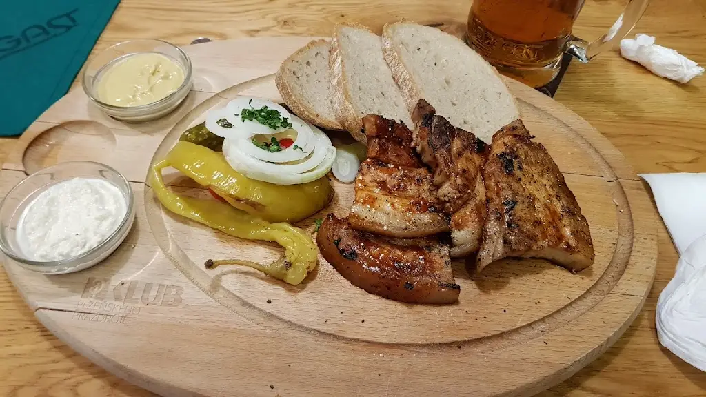 Restaurace U červené sedmy_Karviná_slider_image_3