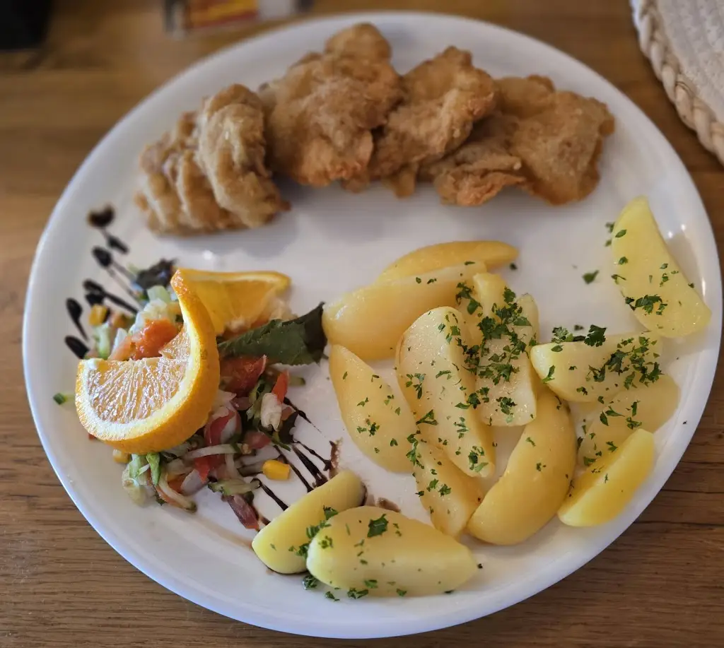 adriana naj_Beskydská řízkárna - Restaurace Beskyd_Karviná_review