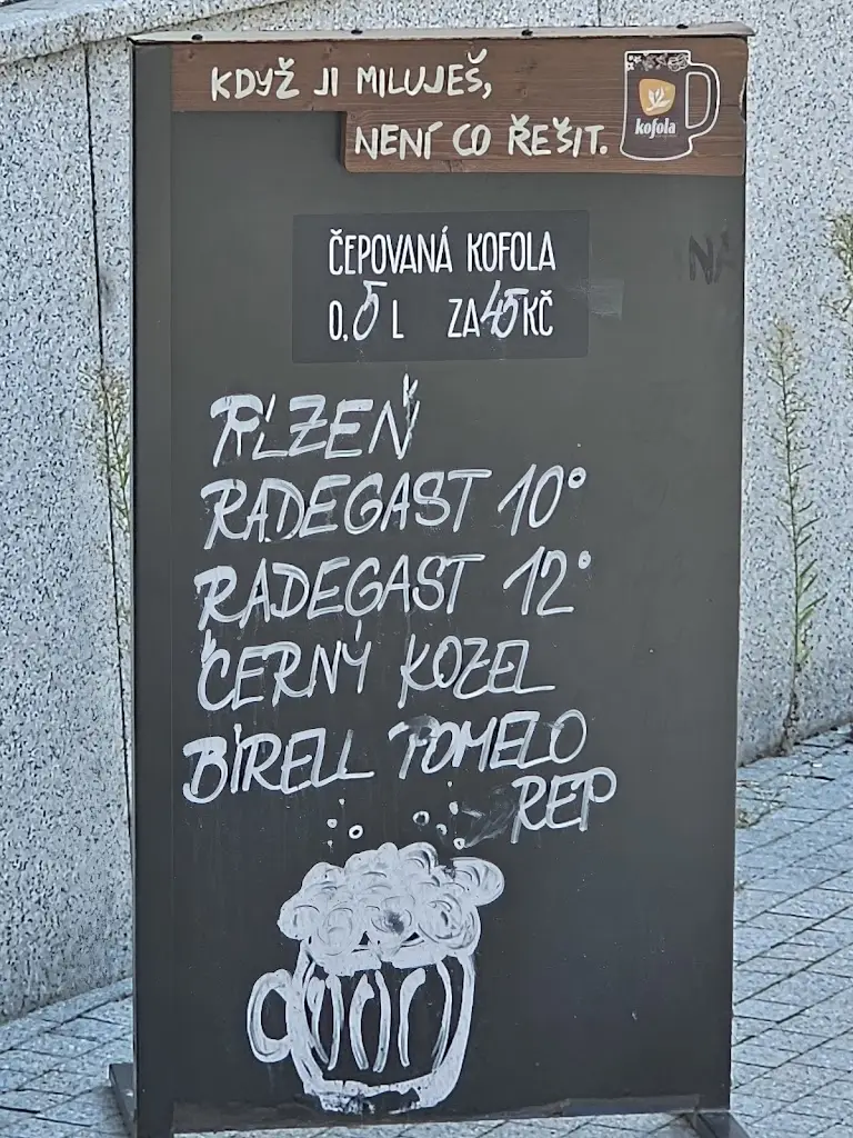 Maciej Pulnar_Hospůdka u parku_Karviná_review