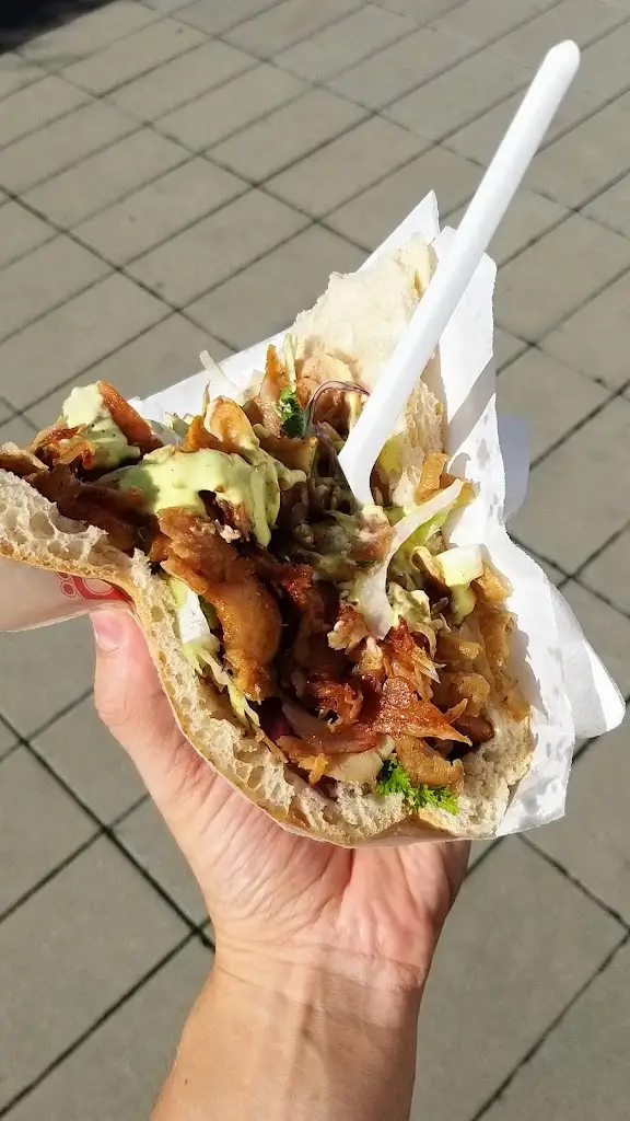 Stanislav Černý_Rooby Kebab_Karviná_recensione