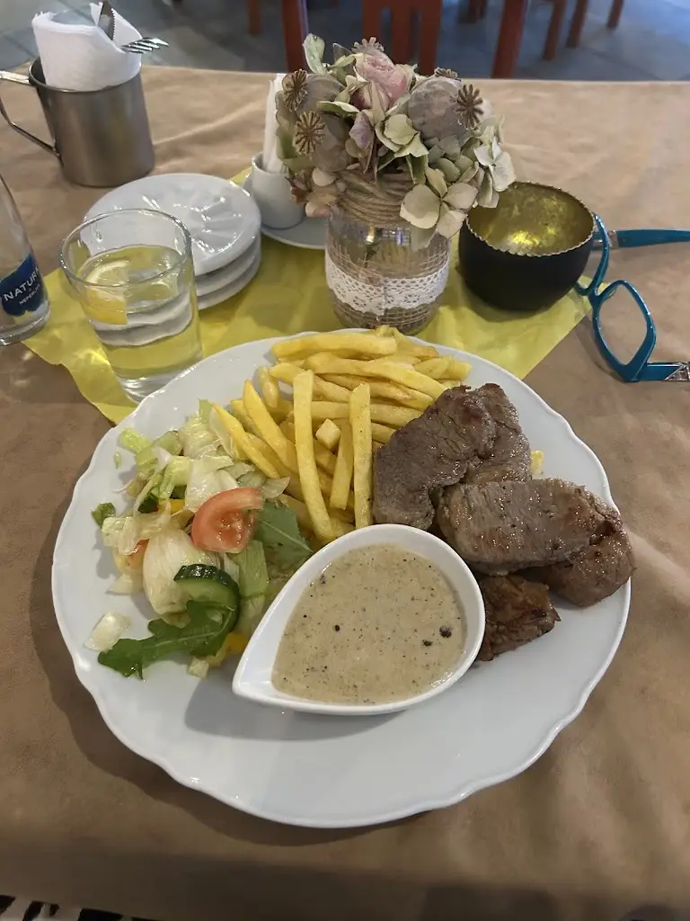 Jitka Pšeničková_Restaurace a kavarna pod vezi_Kaplice_review