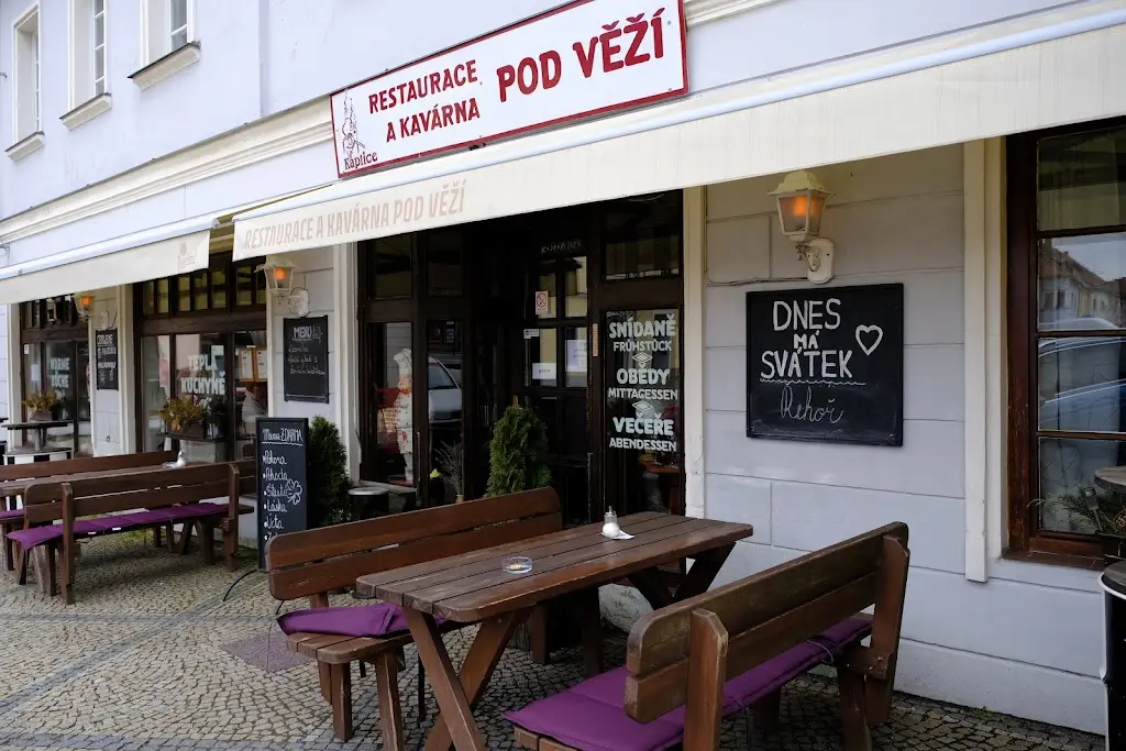 Restaurace a kavarna pod vezi_Kaplice_slider_image_1