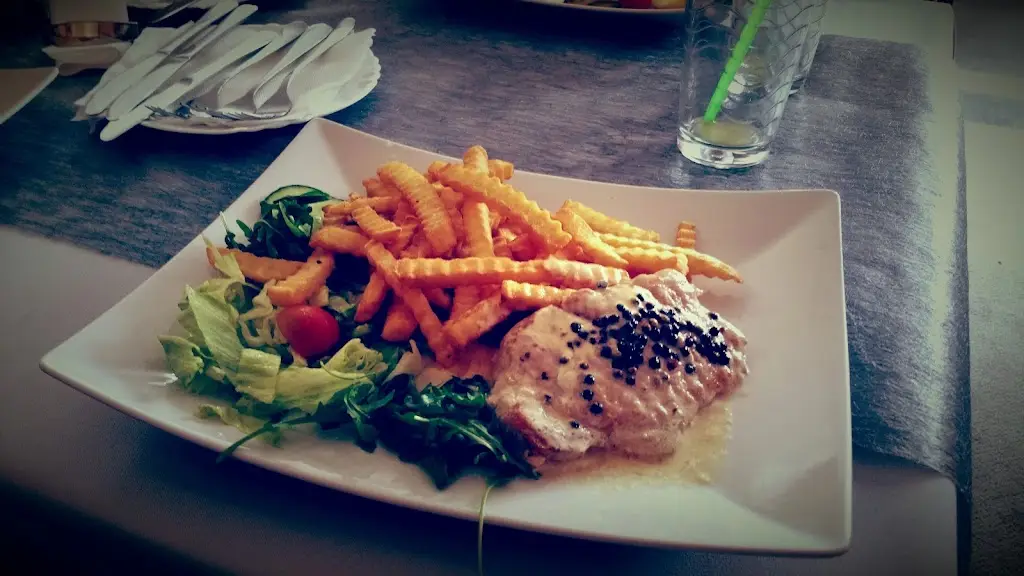 Restaurace Steiger_Krnov_slider_image_2