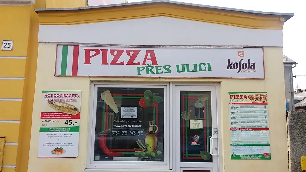 PIZZA PŘES ULICI V KRNOVĚ_Krnov_slider_image_2