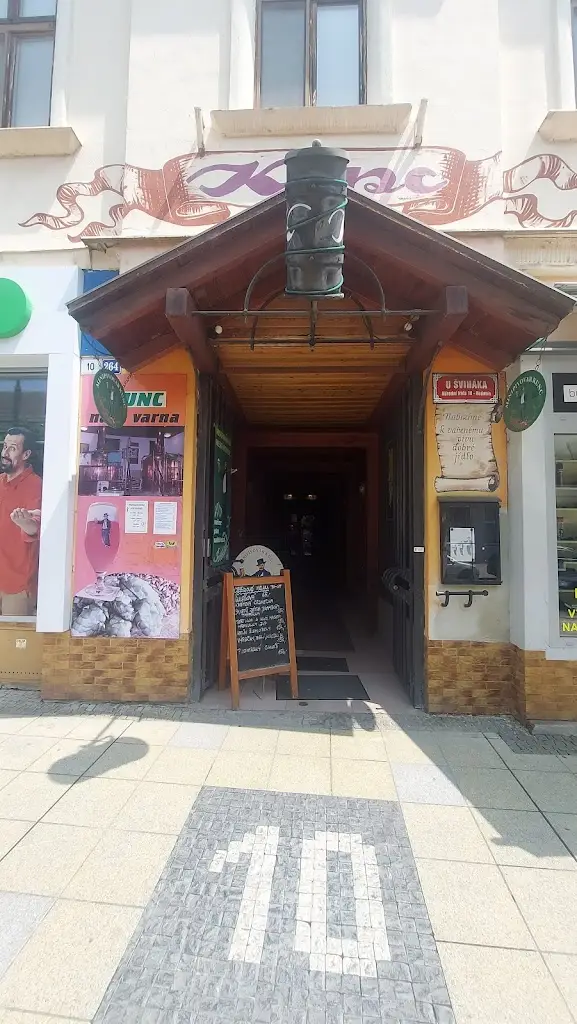 Oldřich Kunc - restaurace Společenský dům_Mořkov_slider_image_3