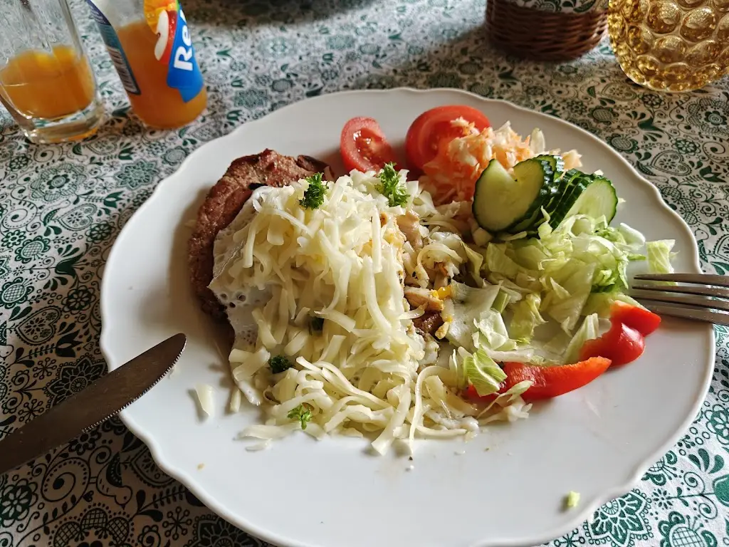 Restaurace Pod kaštany_Morávka_slider_image_2