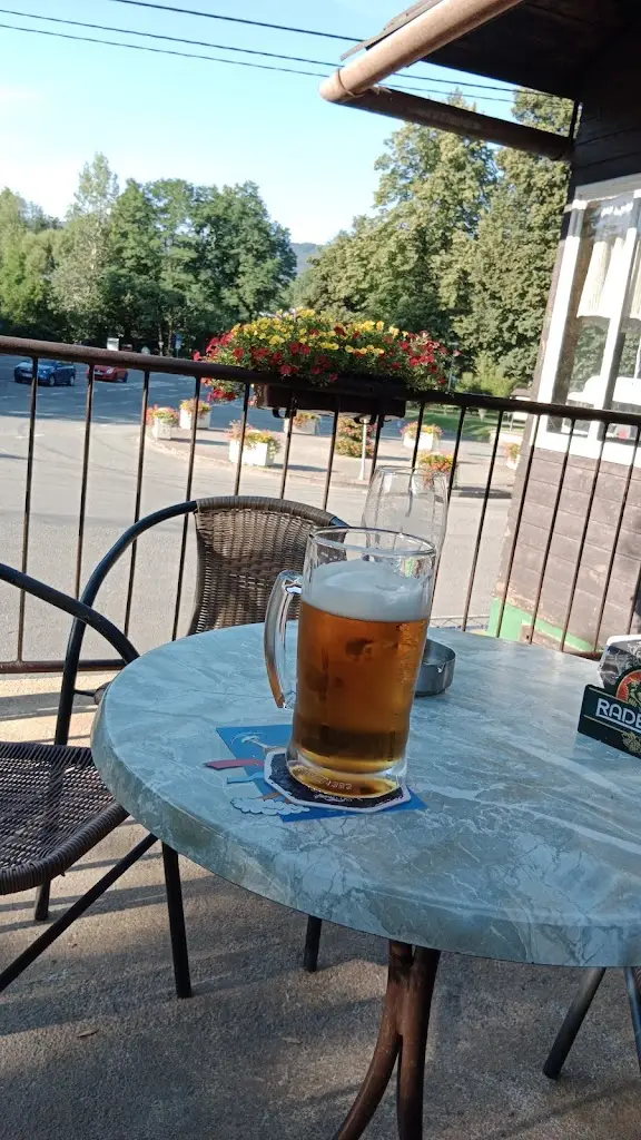 Adam Křižánek_Hospoda Pod Lípou_Nýdek_review