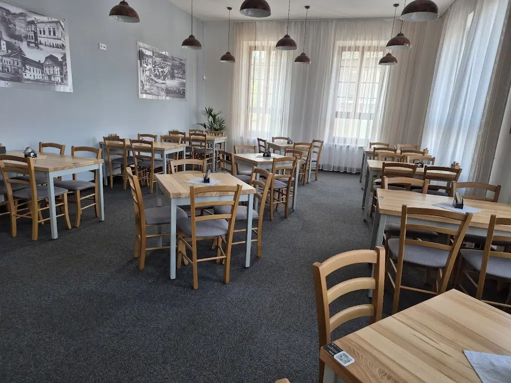 Restaurace Kulturní dům Odry & Chacharova Pizza ristorante a Odry