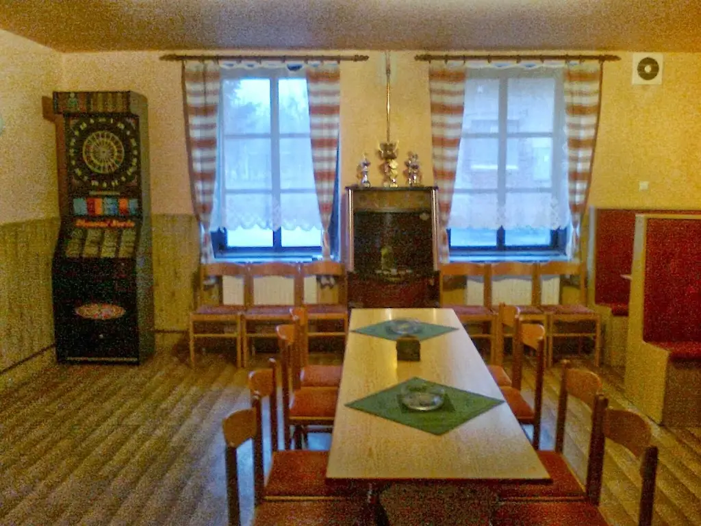 HOSPODA NA ROZCESTÍ restaurant in Osoblaha