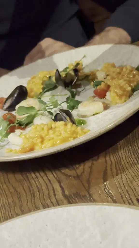 Alfie Al-Attiyah_BERNIES GRILL & WINE RESTAURANT_Ostrava_review