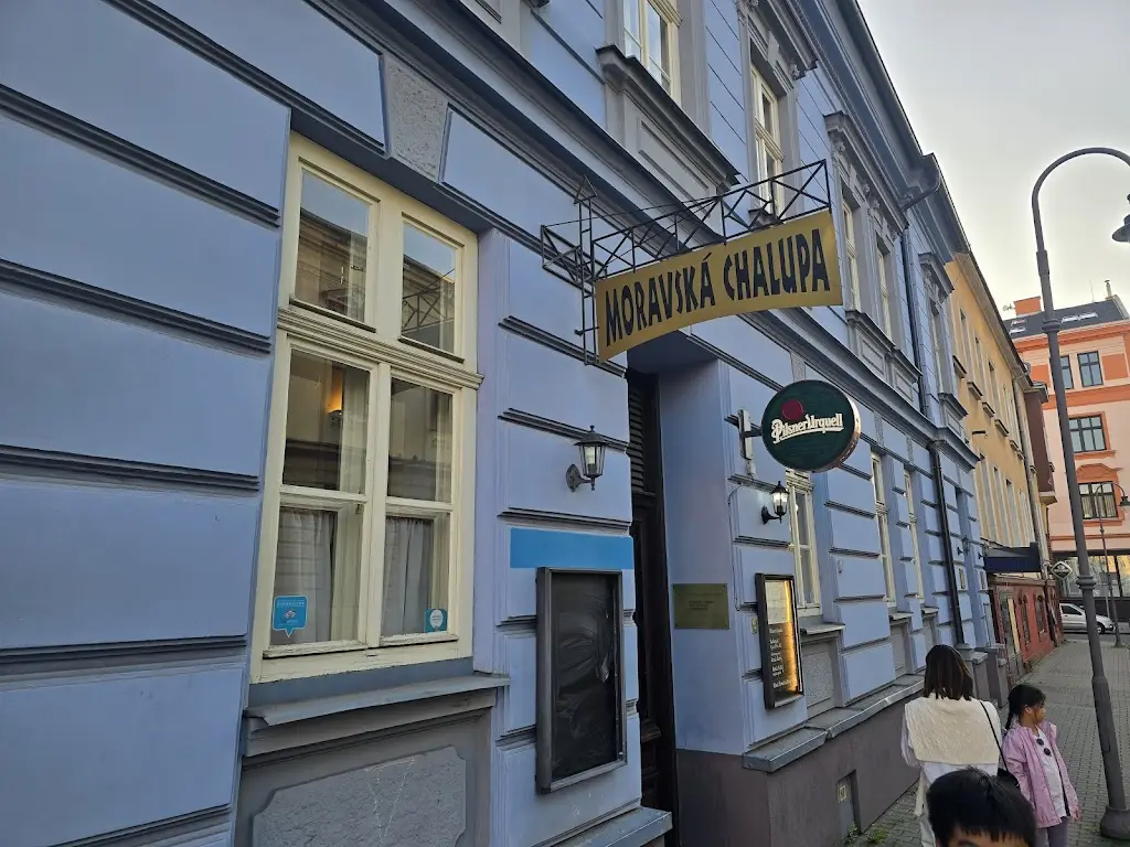 Lyndon Lim_Moravská chalupa_Ostrava_review