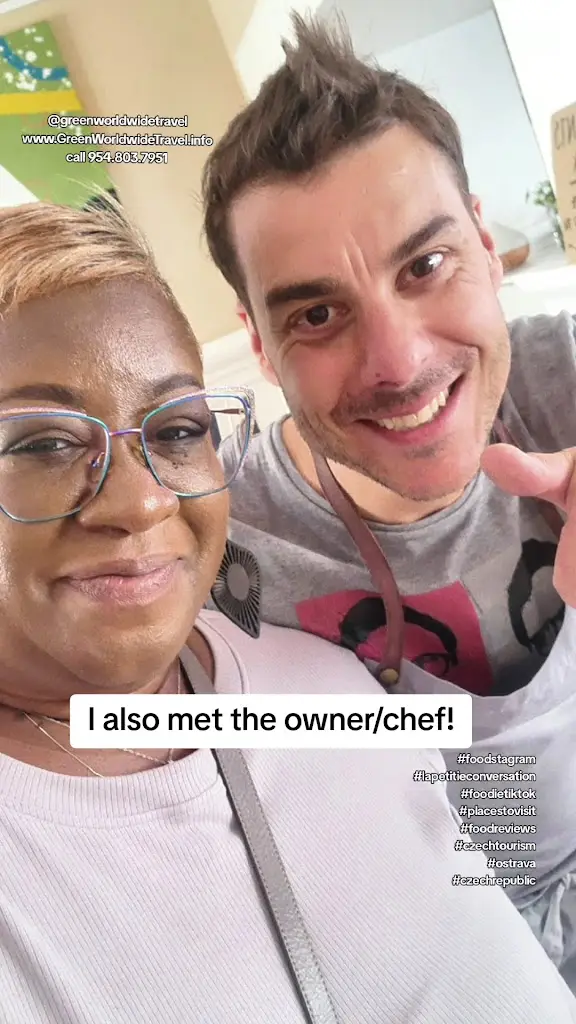 LA PETITE CONVERSATION_Ostrava_slider_image_2