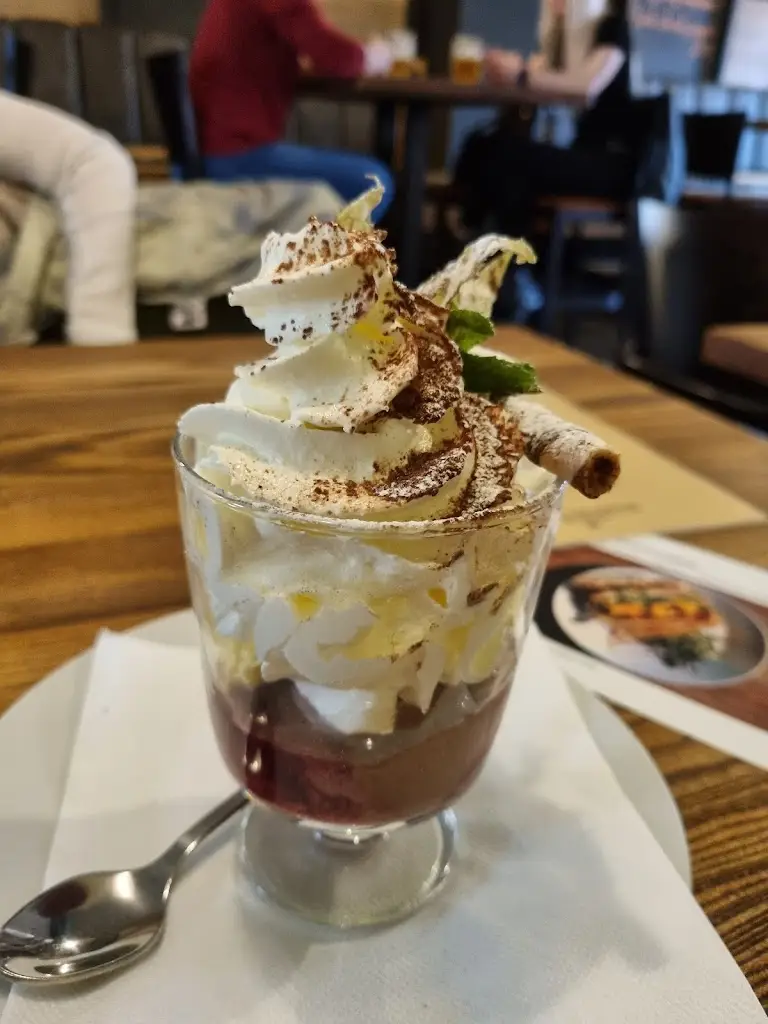 Anna Nowalska_Restaurace Kartáč_Okres Ostrava-město_review