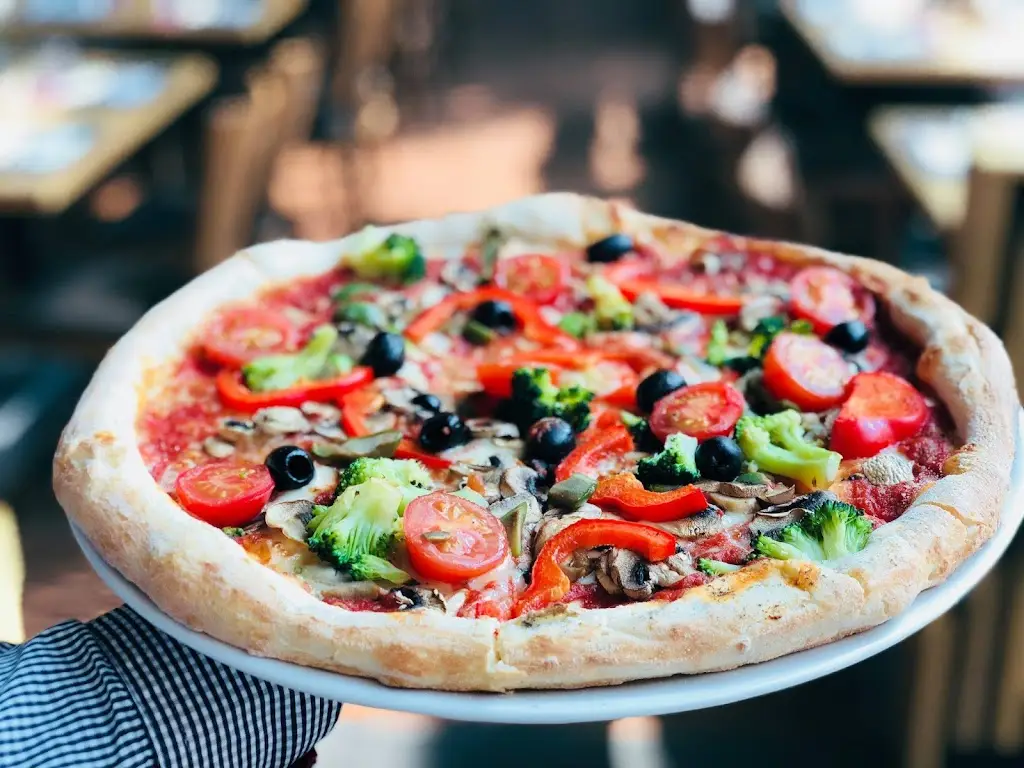 Pizza Coloseum Avion Ostrava_Okres Ostrava-město_slider_image_2