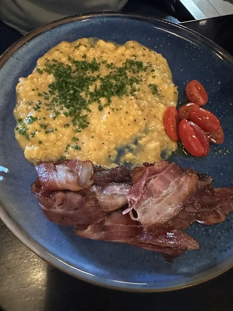 lukas suran_A Café_Okres Ostrava-město_review