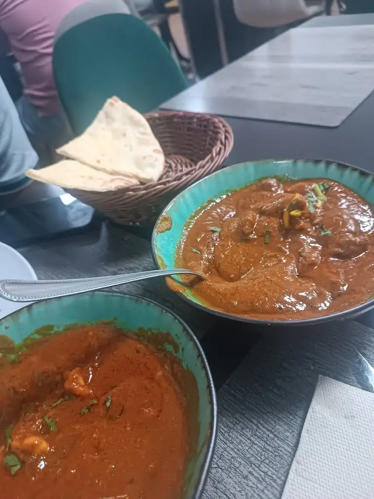 Wissal_Kashmir Indian Restaurant_Bernartice_review