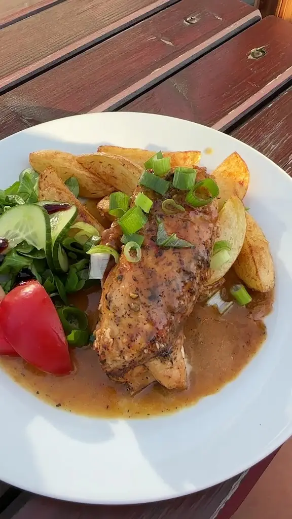 Restaurace Šampan Bar Gama_Orlová_slider_image_2