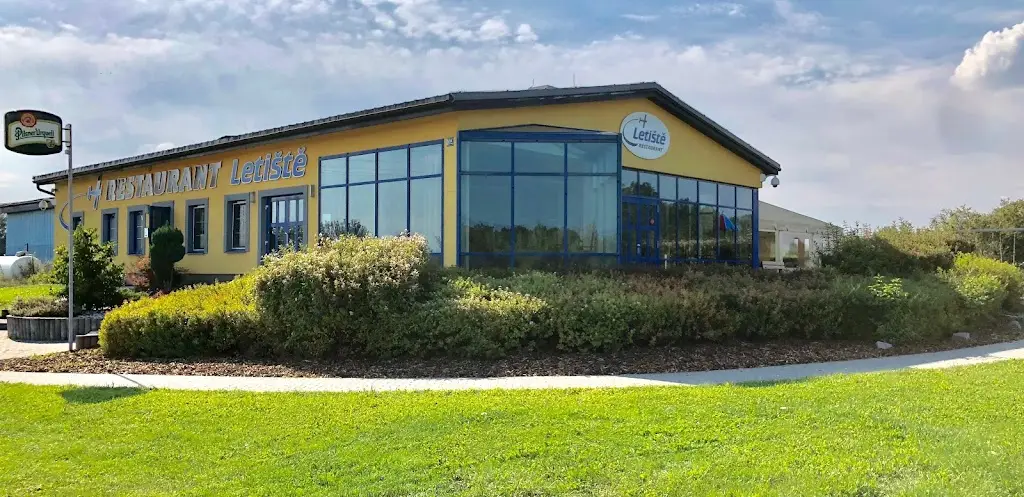 Restaurant Letiště_Orlová_slider_image_3