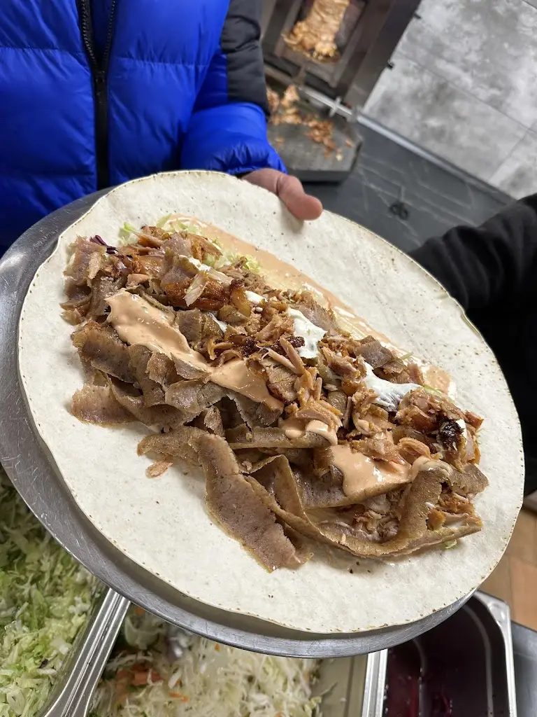 Lukáš Vaculík_Golden kebab Orlová_Orlová_recensione