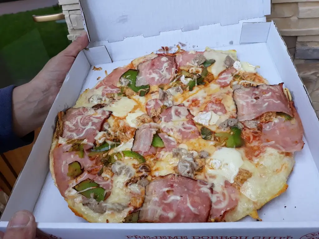 skoromanzelata skoromanzelata_Chacharova Pizza Orlová_Orlová_review