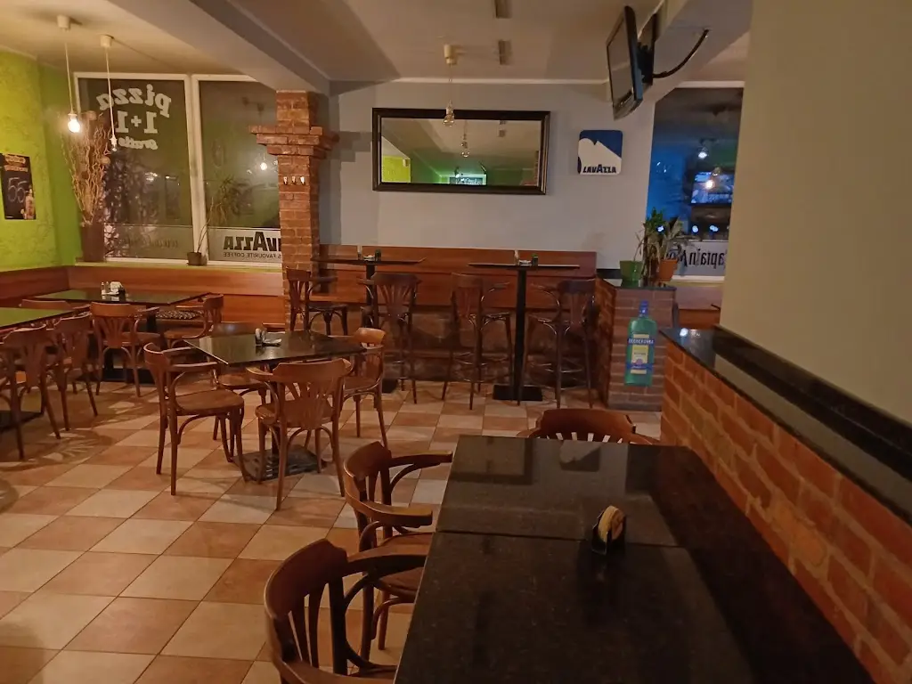 Le Café No.3 ristorante a Orlová