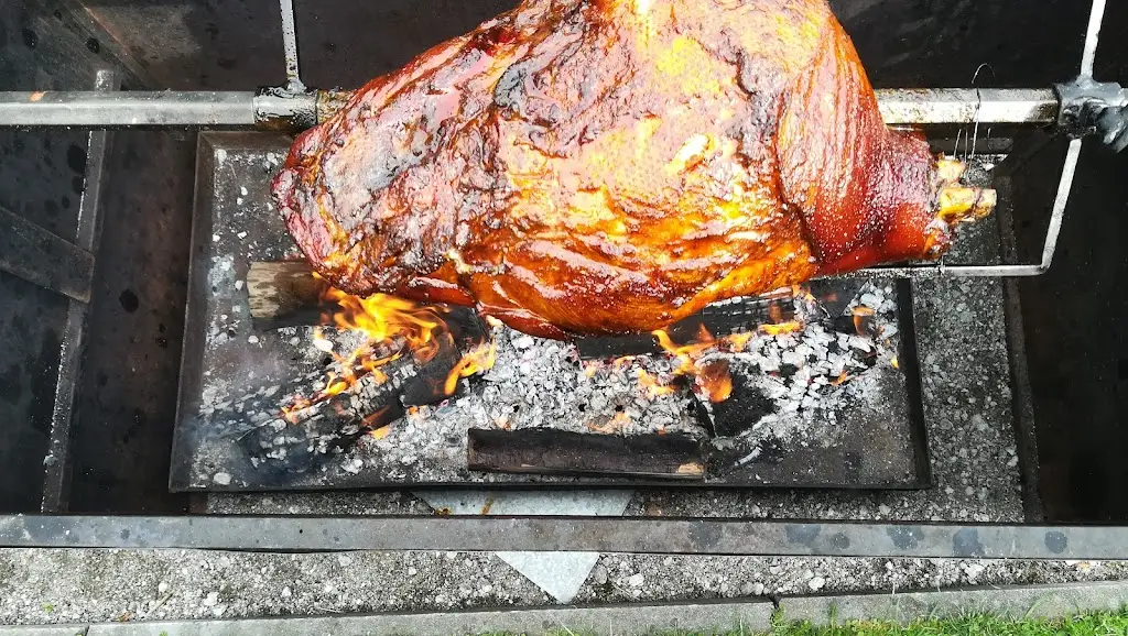 Restaurace Máj_Orlová_slider_image_2