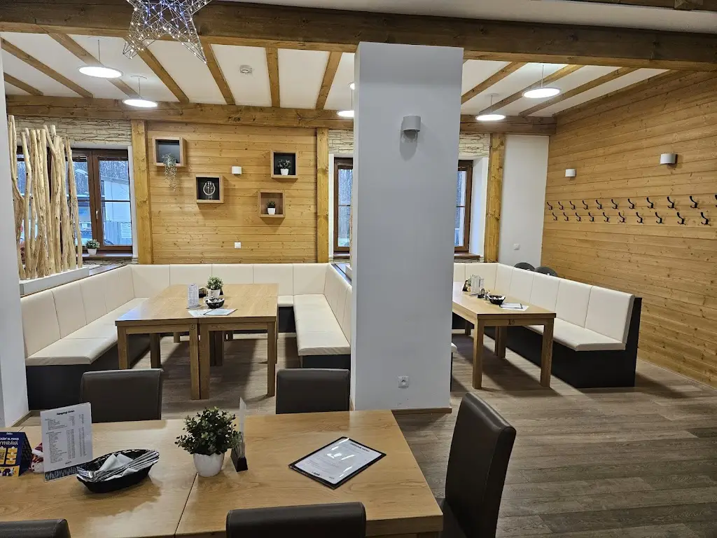 Obecník Raškovice restaurant in Pražmo