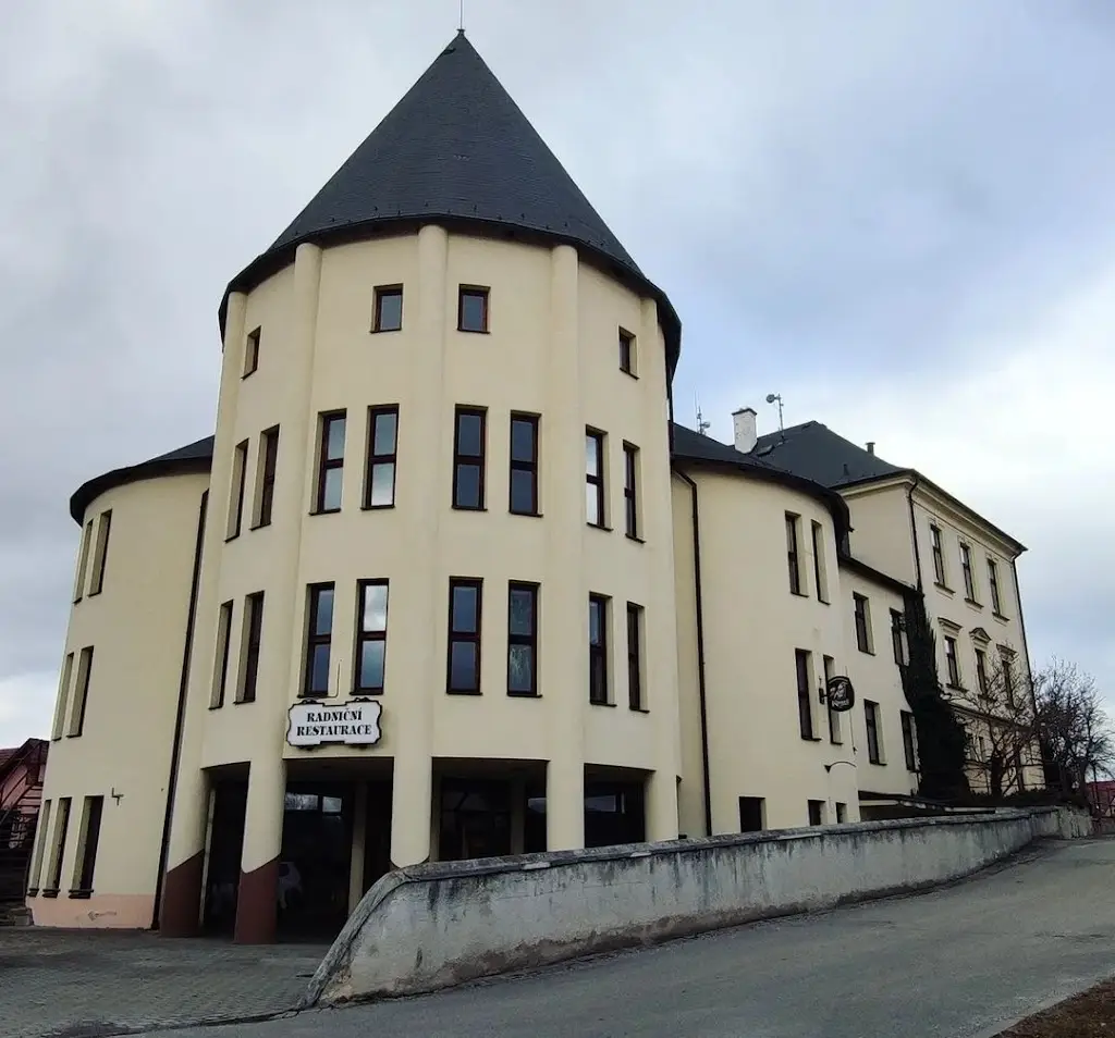 Radniční Restaurace_Křemže_slider_image_3