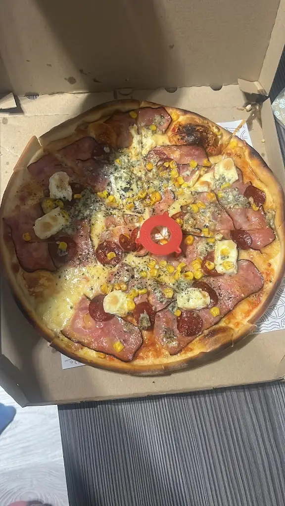Karolina Kadlecová_Pizza Fofrem_Příbor_review