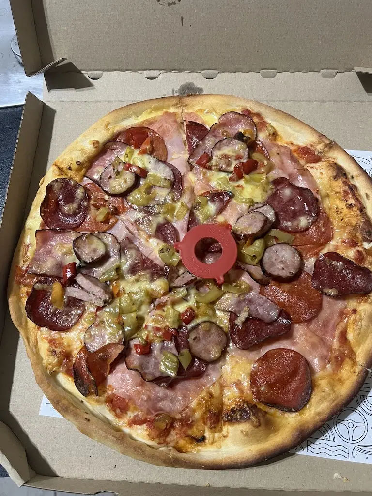 Pizza Fofrem_Příbor_slider_image_3