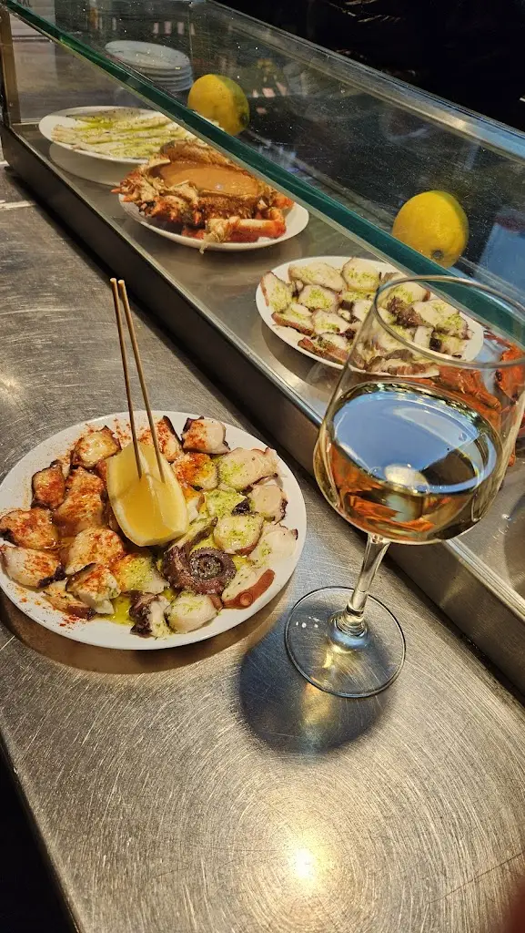 Anthony Jiang_Mariscos Morris_Rybí_review