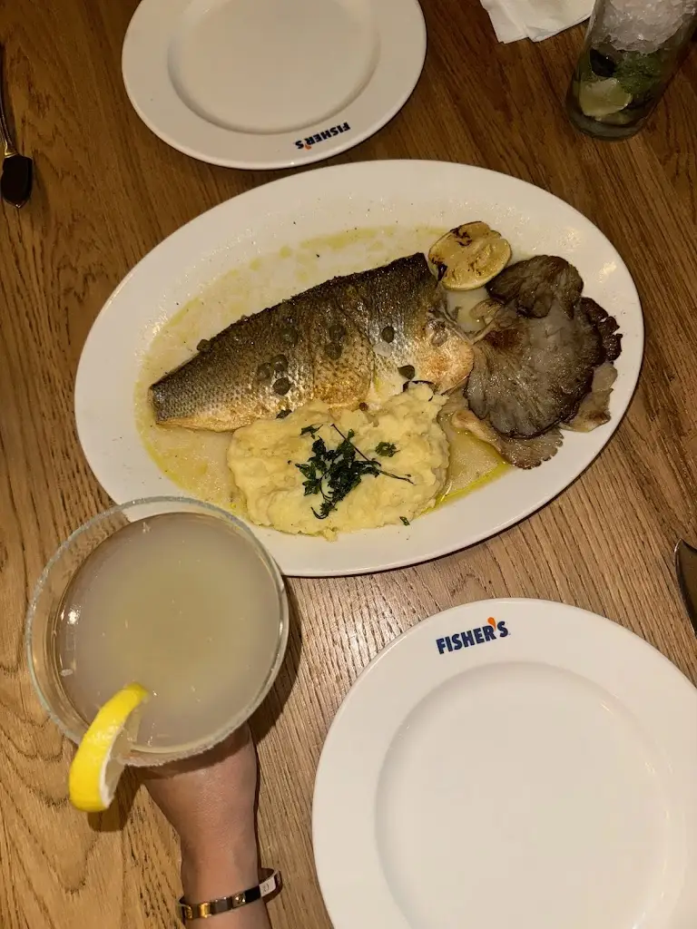 Thamyris Thais De Souza_Fisher's Madrid | Restaurante de Pescado Madrid_Rybí_review