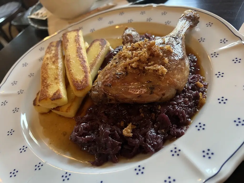 Gary Riseborough_Restaurace a kavárna Turistických známek_Rýmařov_review