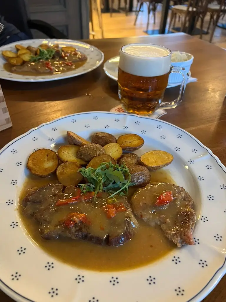 Crann Láidir_Restaurace a kavárna Turistických známek_Rýmařov_review