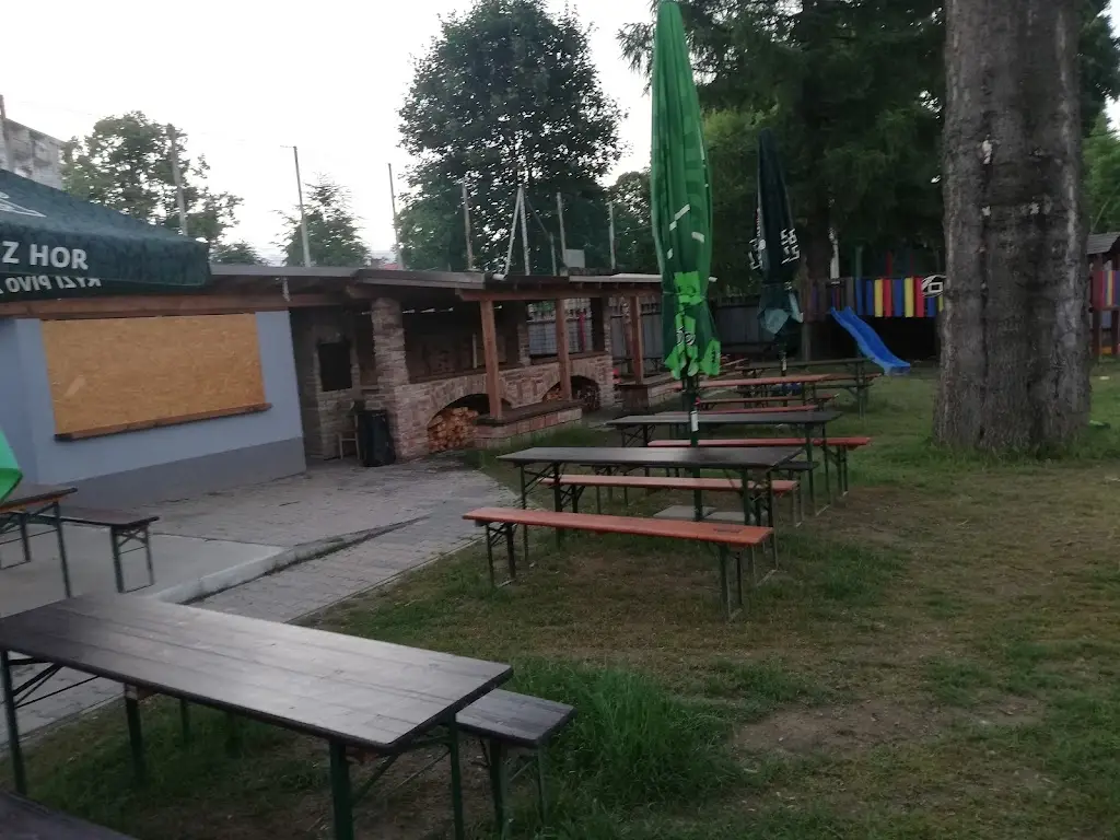 Hospoda Na Kluzišti restaurant in Rýmařov