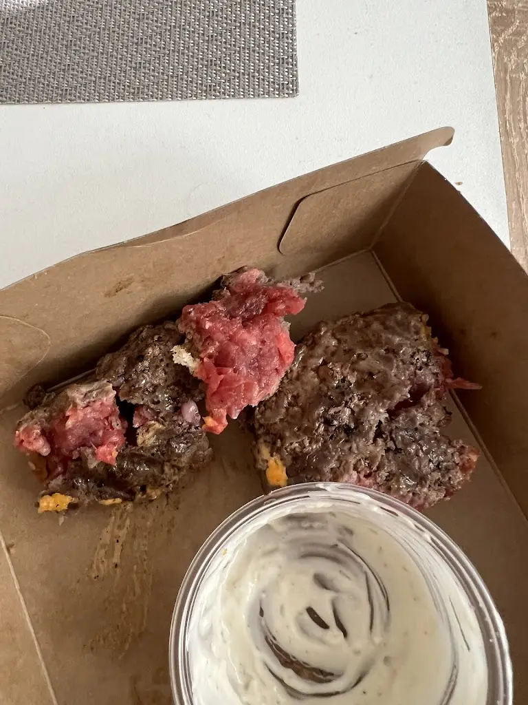 Dark Dawe_Penzion u Krtečka (Radim Přeček)_Šenov_recensione