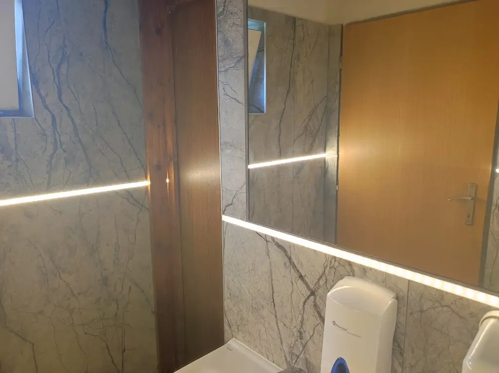 Gu Ru_Penzion u Krtečka (Radim Přeček)_Šenov_recensione