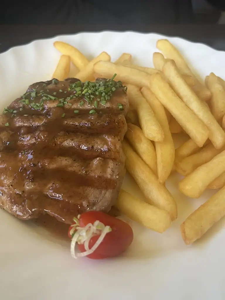 Simona Havlovicová_Hospůdka U Špačků_Šenov_review