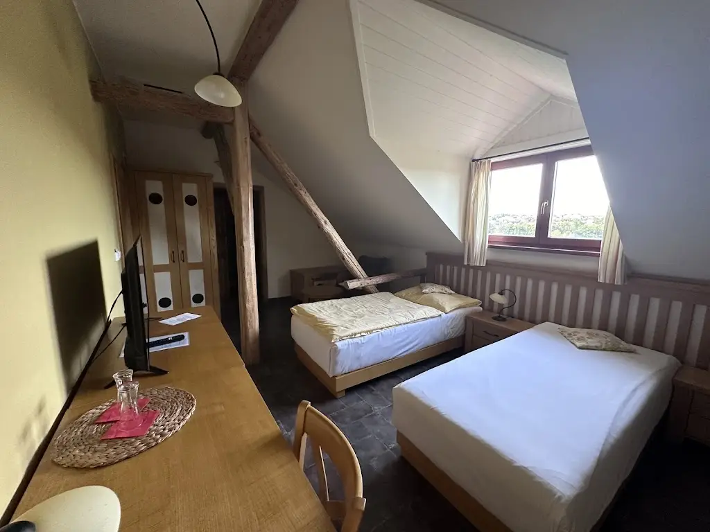 Hotel a restaurace Palfrig_Stará Ves nad Ondřejnicí_slider_image_2