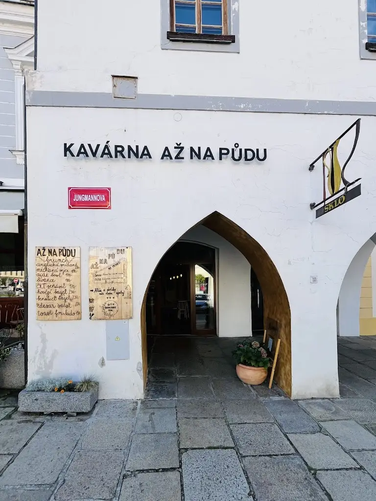 Kavárna Až na půdu_Písek_slider_image_3