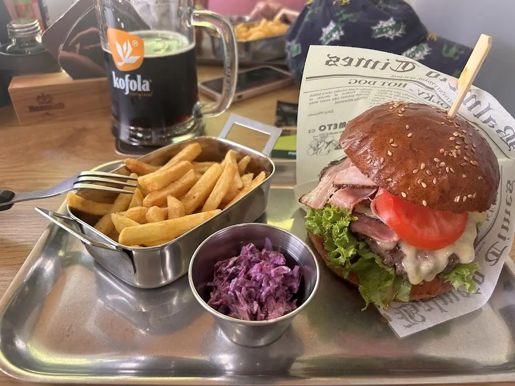 Radek Weinberger_Pizza Gril Merel_Písek_review