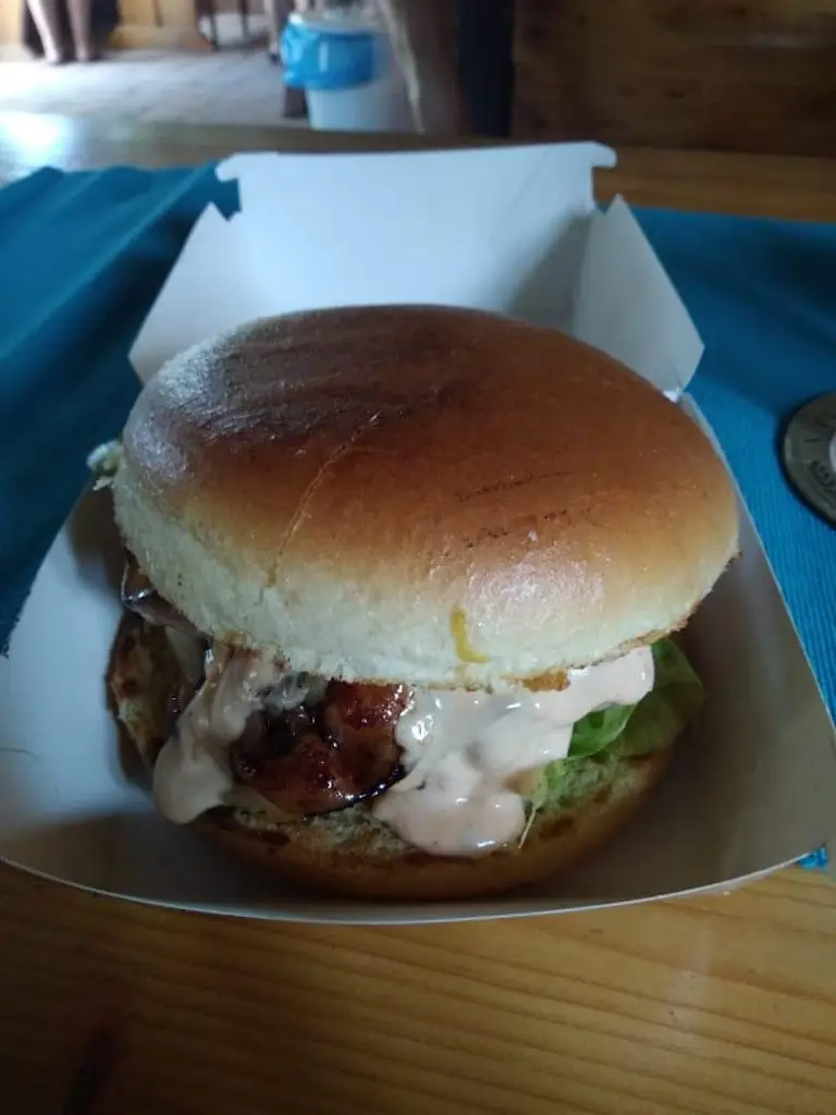 Jaroslav Šubr_Kiosek Na hrázi - Chaty Zvůle_Kunžak_review