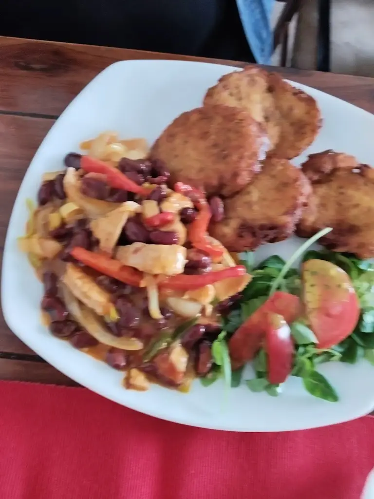 Lenka Trombiková_U Golema_Štěpánkovice_recensione