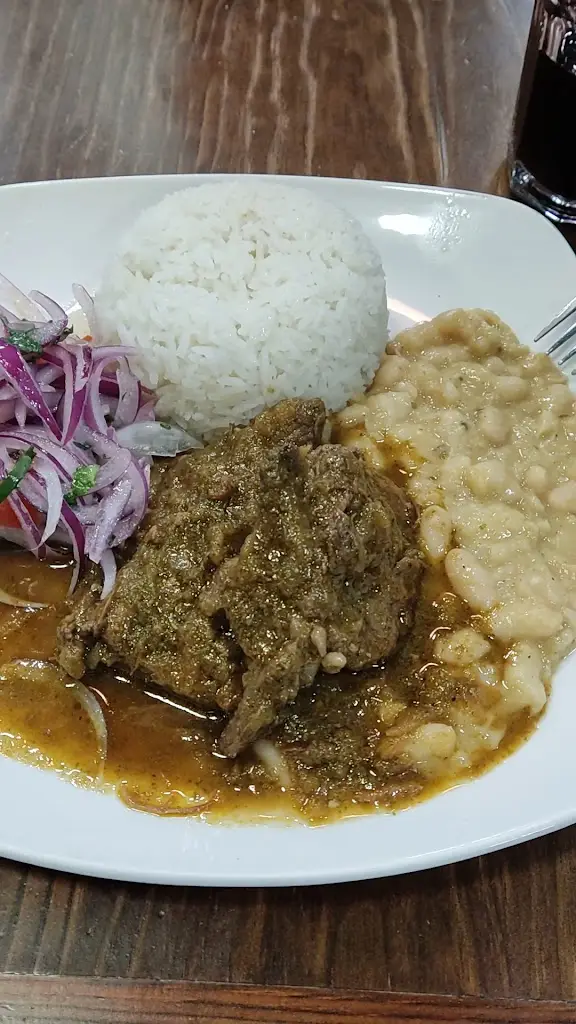 Restaurante Típika Vallecas_Tichá_slider_image_2