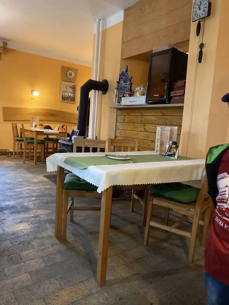 Andrzej Kubicz_Chata Dr. Hrstky_Štramberk_review