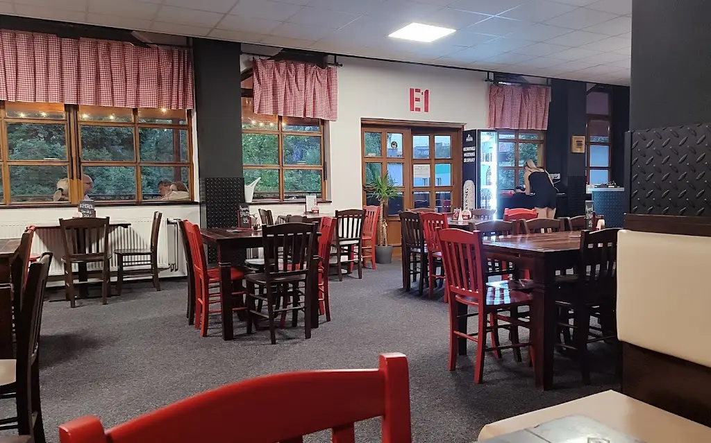 Martin Šindel_Chacharova Hasičárna Studénka_Studénka_review