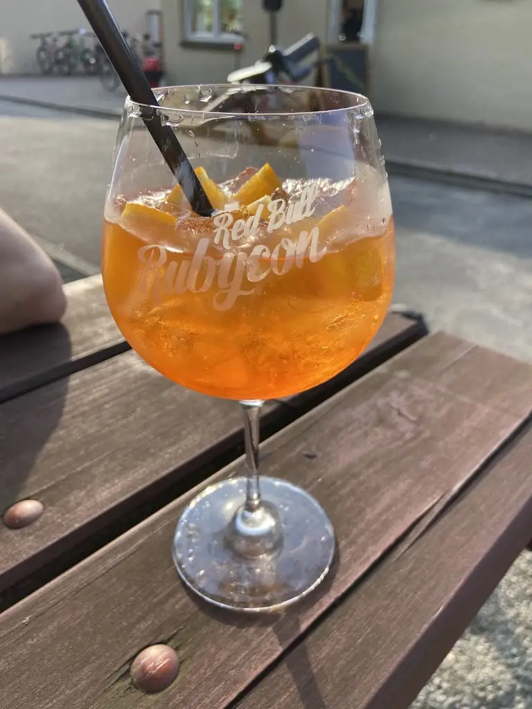 Markéta Oé_Na Plovárně_Studénka_review