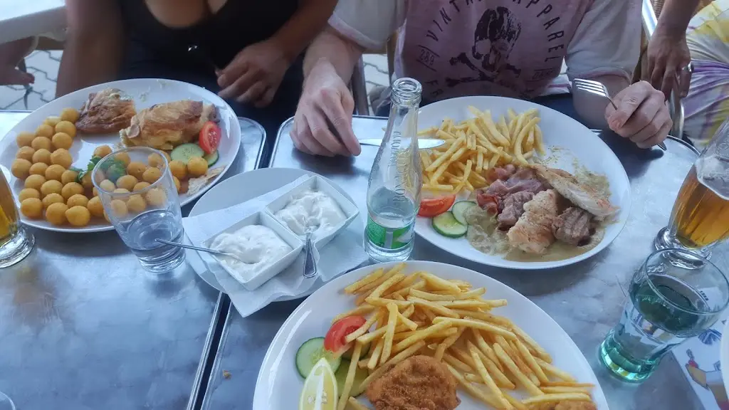 KЯisztián Gombos_Restaurace - pizzerie SPORT_Studénka_recensione